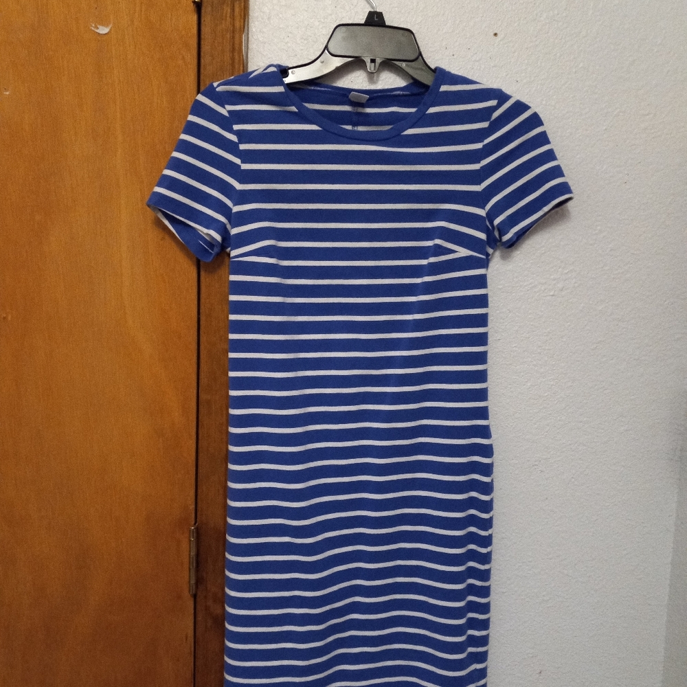 T-shirt dress